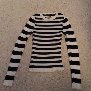 Tight fit ribbed sweater❤️